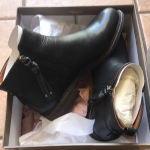 🆕Hyla (Black Bootie) by Franco Sarto